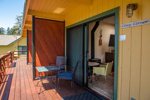 Inn at Buckhorn Cove - image 6