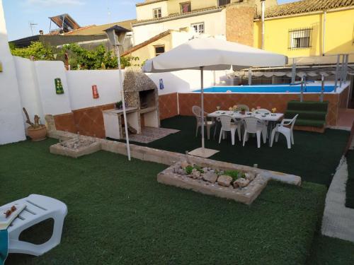 Carmen House in Puente del Obispo