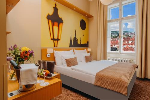 room detail thumbnail 0