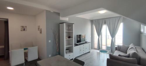 Obala, Podgora (photo 9)