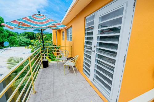 Terrazzo/balcone, Casa de Amistad Guesthouse in Vieques