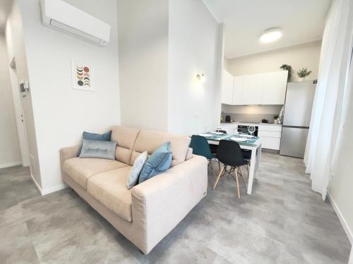  SUITE Celeste - 2 Bagni e 2 Camere da Letto in Pavia