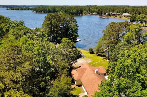 Blue Heron Bungalow on Lake Murray, SC in Chapin, USA