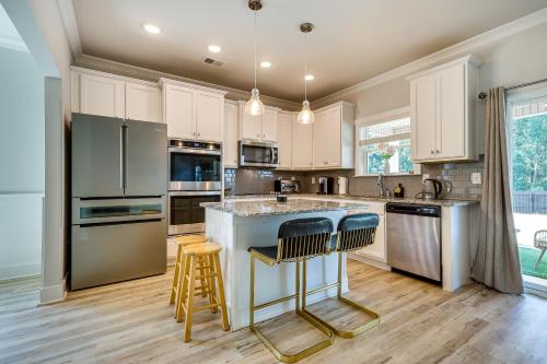 Huntsville Oasis with Basketball Court and Patio! in Huntsville, USA