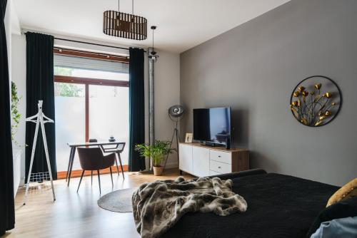 90sqm 2BR Design Gem - outdoor terrace, Berlin (zdjęcie 6)