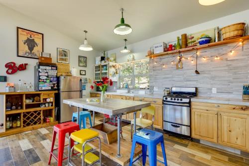 Mountain Getaway in Como with Deck Grill and Chill! in Bordenville, USA