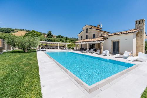 Viesnīcas āriene, Villa Amore di Ada - Modern Design Villa - AirCo, Private Pool & Near The Beach in Monterubbiano