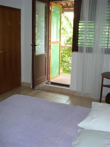 Jelena Apartment - image 2