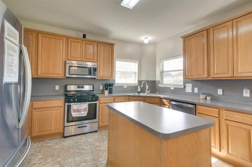 Pet-Friendly Pearland Home with Yard, Near Houston! in Pearland, USA