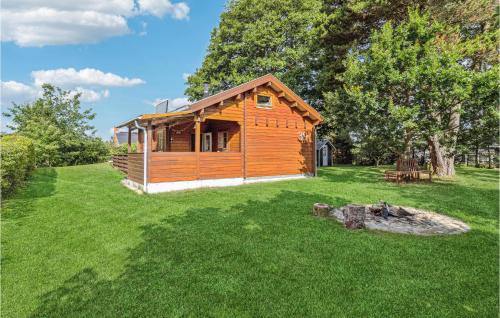 Beautiful Home In Hadsund With Kitchen