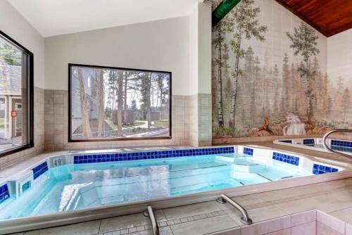 Renovated Condo In West Keystone With Balcony, Hot Tub, Pool Free Shuttle To Slopes!