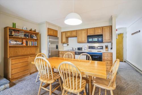 Whiffletree Condo Unit E8 - image 14