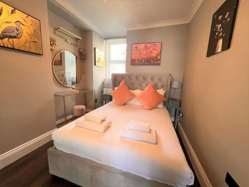 Stylish central Brighton 1 bed apartment - Apartment - Brighton & Hove