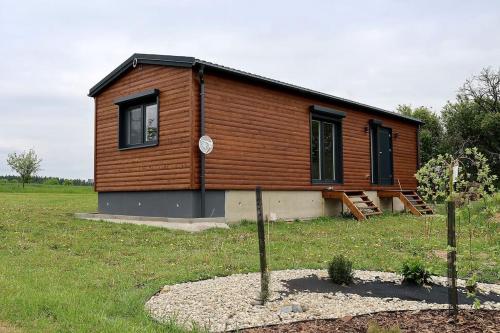 Nový mobilheim (srubového typu) (Novy mobilheim (sruboveho typu)) in ฮโรโทวิซ