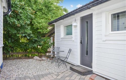 Widok z zewnątrz, Gorgeous Home In Borgholm With Wifi in Borgholm