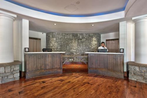 Hotel Los Gatos - image 2