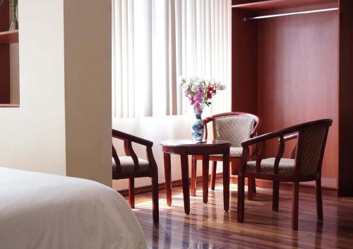 Hotel Lottus - image 3