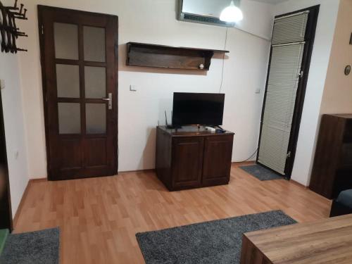 Quiet central studio - Apartment - Pazardzhik