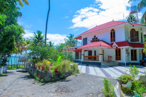 Ashirvad Homestay, Ashtamudi Lake, Kollam