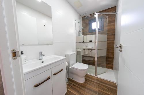Zuhanyzó, ApartamentosDnord in Reus