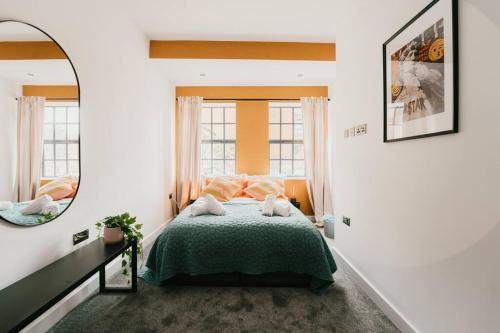 Dawn House - Wyndale Living -Bham JQ 3BR Townhouse