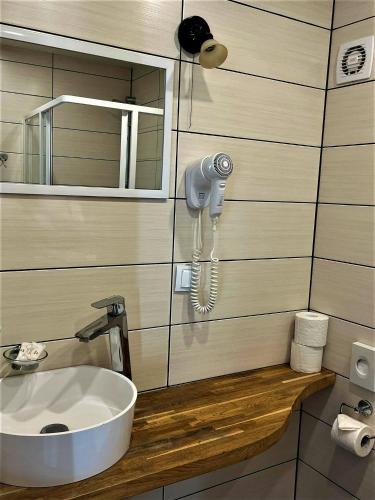 Godart Rooms Guesthouse - image 4