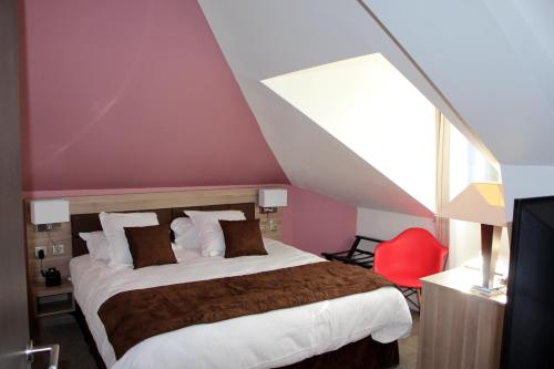 Hôtel L'Esturgeon - image 9