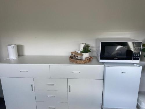 Kitchen, Bunker on Belt in Moturoa