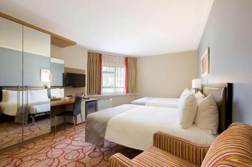 2 double beds