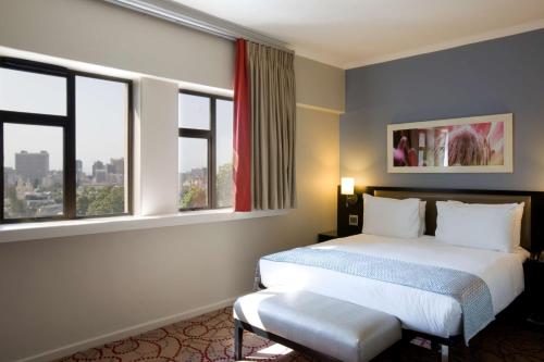 Sunsquare Cape Town Gardens Room Type - Suite - Non-Smoking