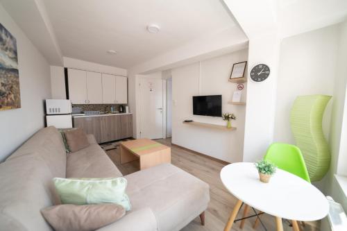 Mary's Apartments - image 12