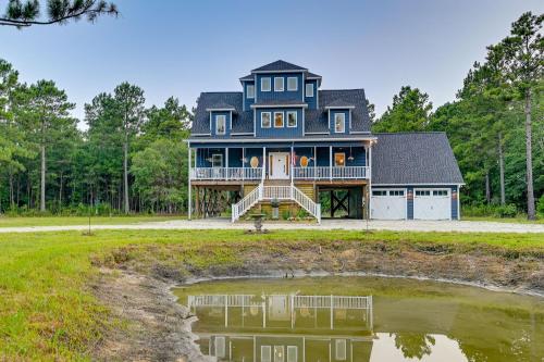 Expansive Georgetown Home with Decks and Fire Pit!