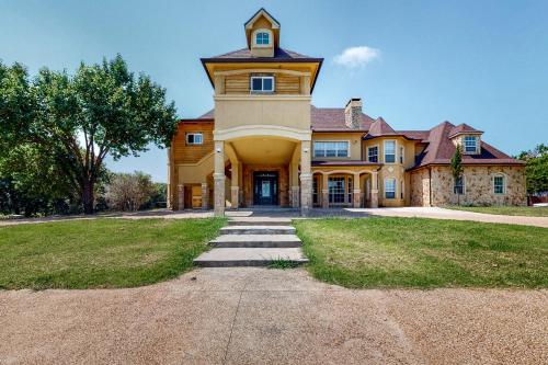 Pueblo Viejo Ranch in Midlothian, USA