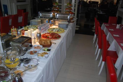 Garni Hotel Crystal - image 13
