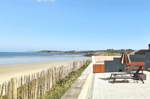 Appartement Confort pour 2 personnes Sur la plage Les pieds dans leau - Location saisonnière - Plonévez-Porzay