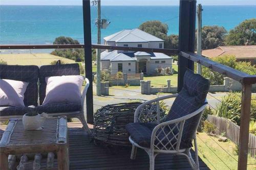 Drift Away in Greens Beach