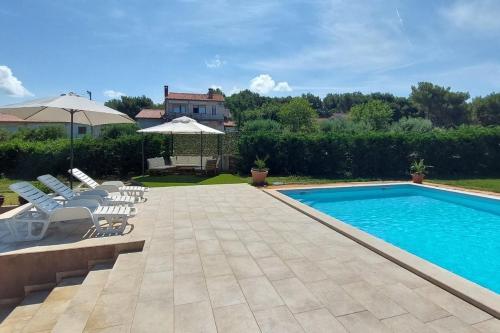 Family friendly apartments with a swimming pool Pomer Medulin - 17681 - image 12