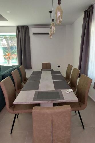 Apartment image 4