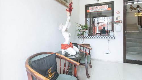4720 Silverio Suites Paranaque City - 로비