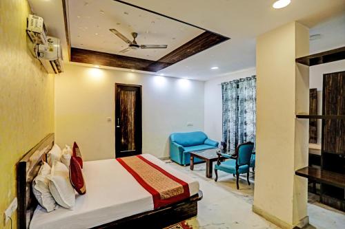 Capital O 337 Hotel Anand