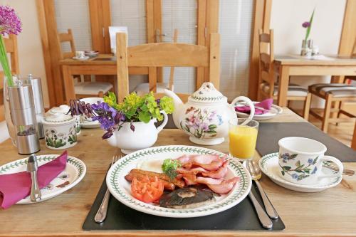 Cold Cotes Guest House - image 12