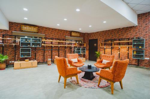 共用Lounge/電視區, 蒼天之景酒店 (Skyview by Empyrean) in 帕特尼托普