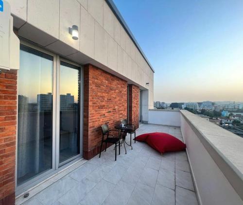 Thyamis Apartment, Tirana