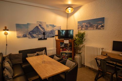 Hotel La Chaumiere - image 4