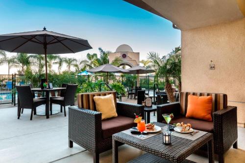 Restaurant, Courtyard by Marriott San Diego Airport/Liberty Station in San Diego Intl. Airport