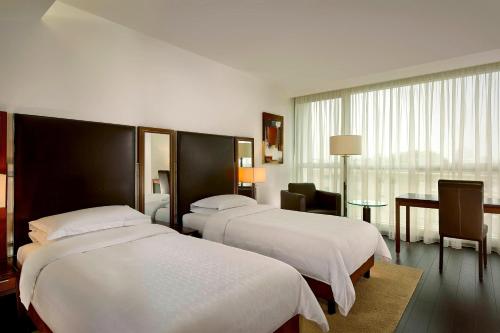 Sheraton Porto Hotel & Spa - image 9