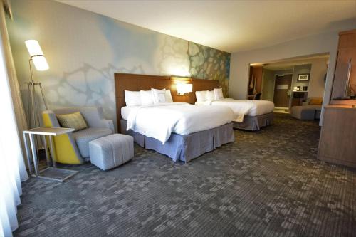 Courtyard by Marriott Asheville Airport