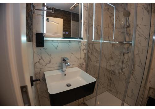 Suites Aix la Chapelle, Exclusive Apartments, Wellness and more, Aachen City