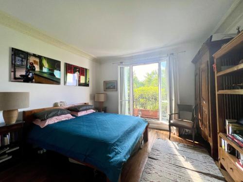Paris 2 bedrooms chic apartment 18th district, Paryż (zdjęcie 8)
