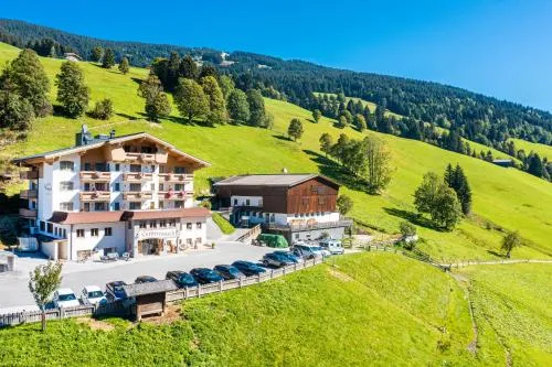 Hotel Vorderronach Sommer-Joker-Card in Saalbach & Parkplatz in Saalbach-Hinterglemm, Österreich